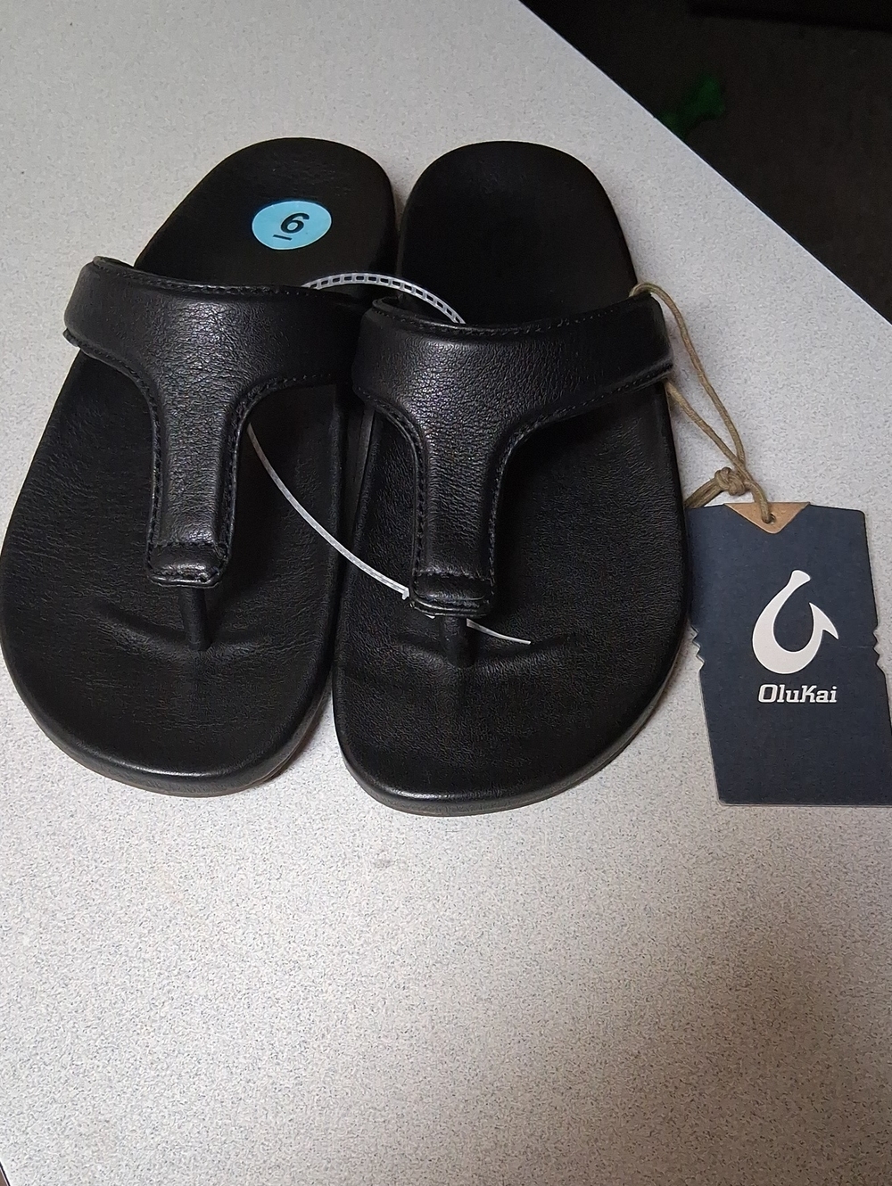 NWT WOMENS Olukai Kipe'A Lipi Black Size 6 Leather Sandal
